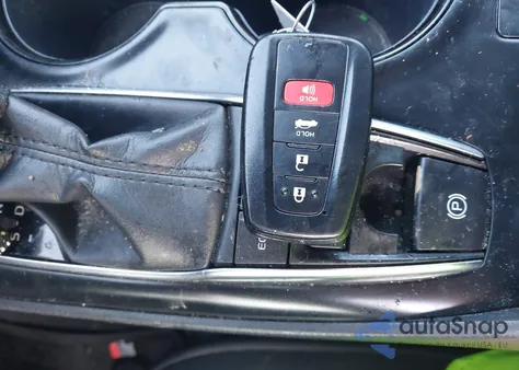 2019 Toyota Camry Hybrid Le z USA, uszkodzony, nr VIN 4T1B31HK3KU514010